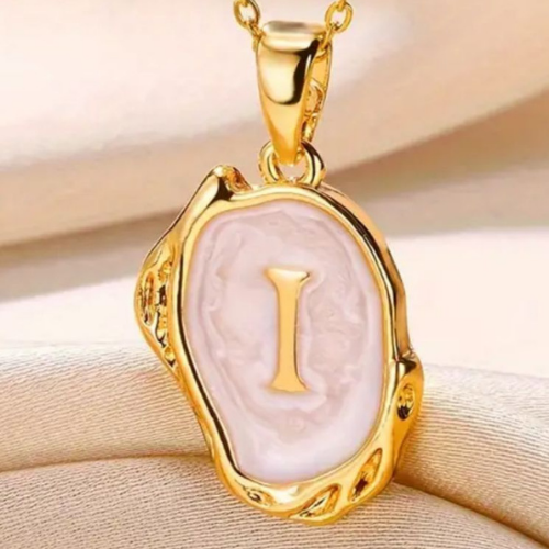 Necklace Gold Letter I