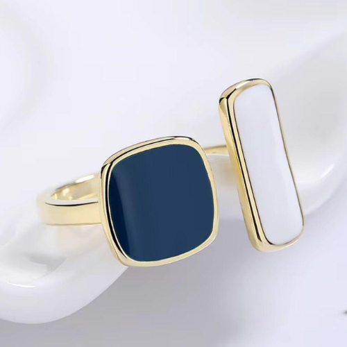 Golden Ring Blue White Squared Shape