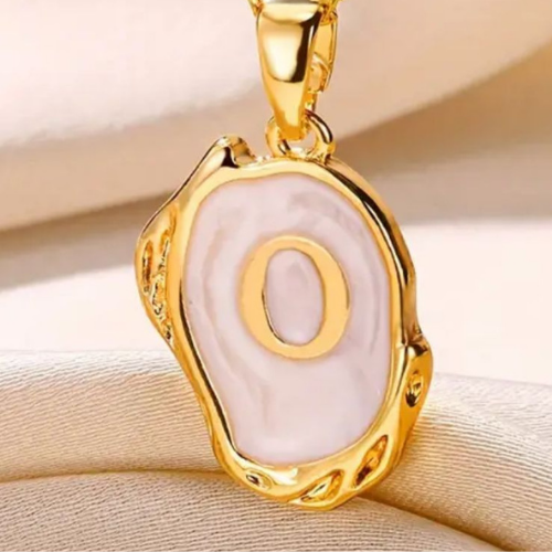 Necklace Gold Letter O