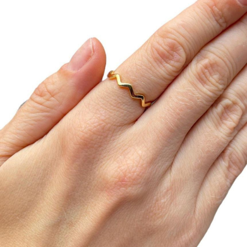 Golden Ring Zigzag Shape