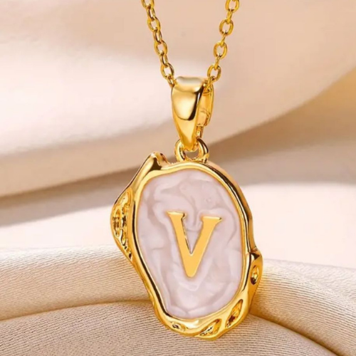 Necklace Gold Letter V