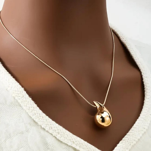 Golden Necklace Droplet