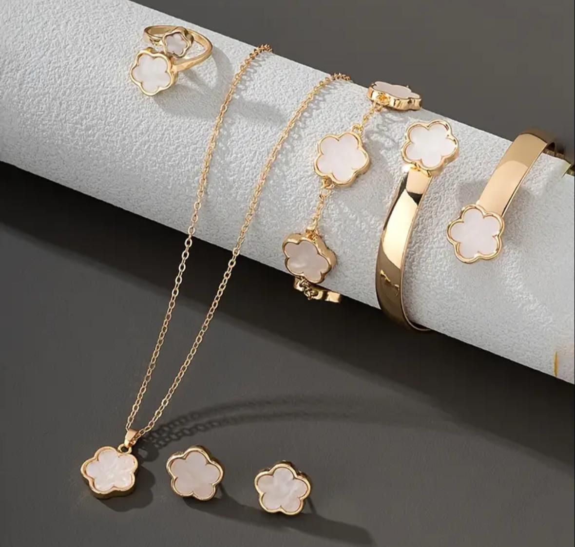 Van Cleef Jewels Inspiration Collana + Orecchini + Bracciale + Anello Bianco e Oro Colore